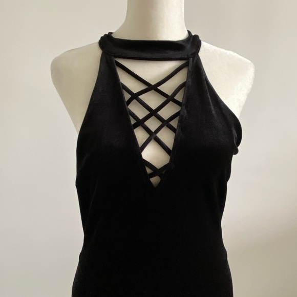 Guess black velvet Jumpsuit - Picture 5 of 10